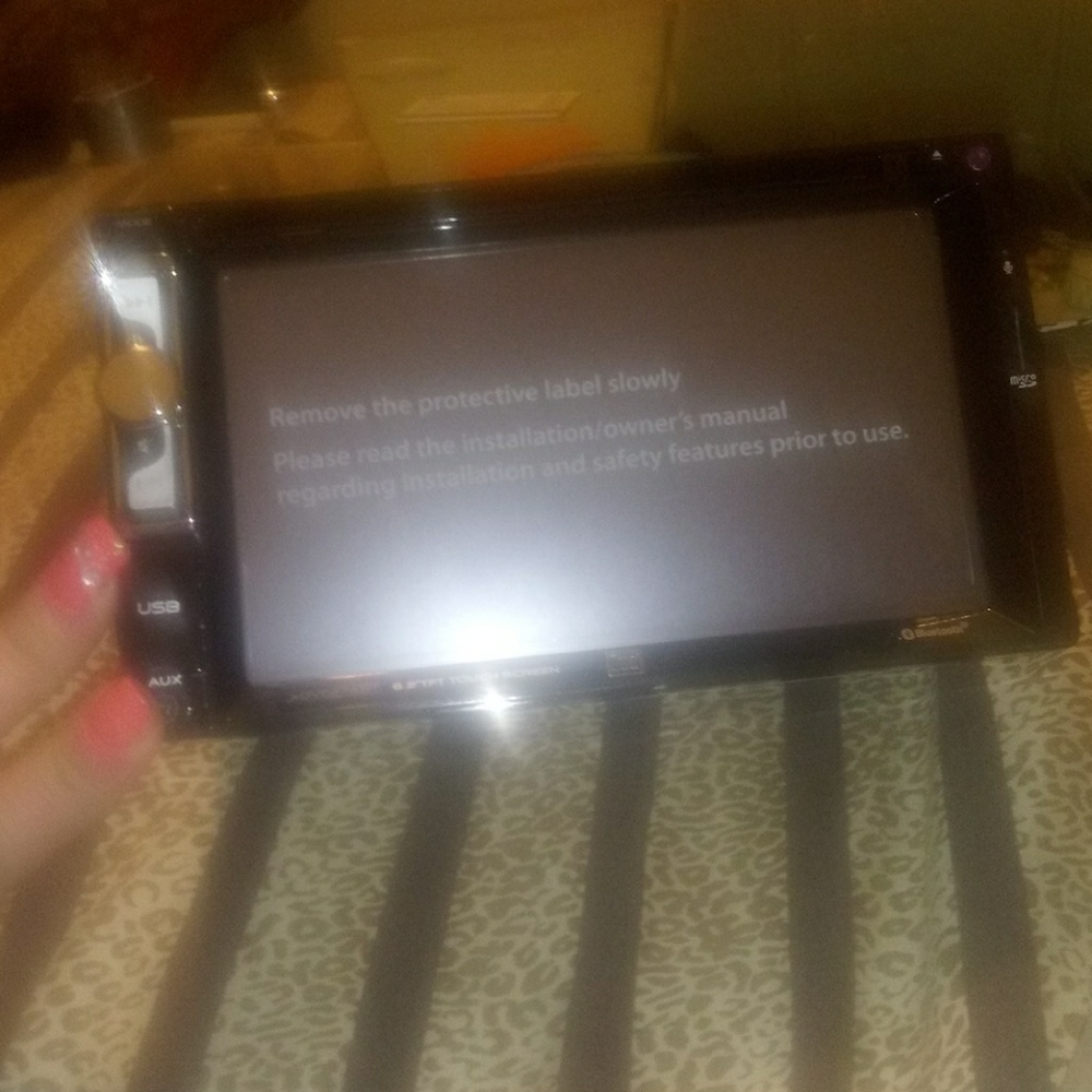 Touchscreen dash stereo - Picture 2 of 3